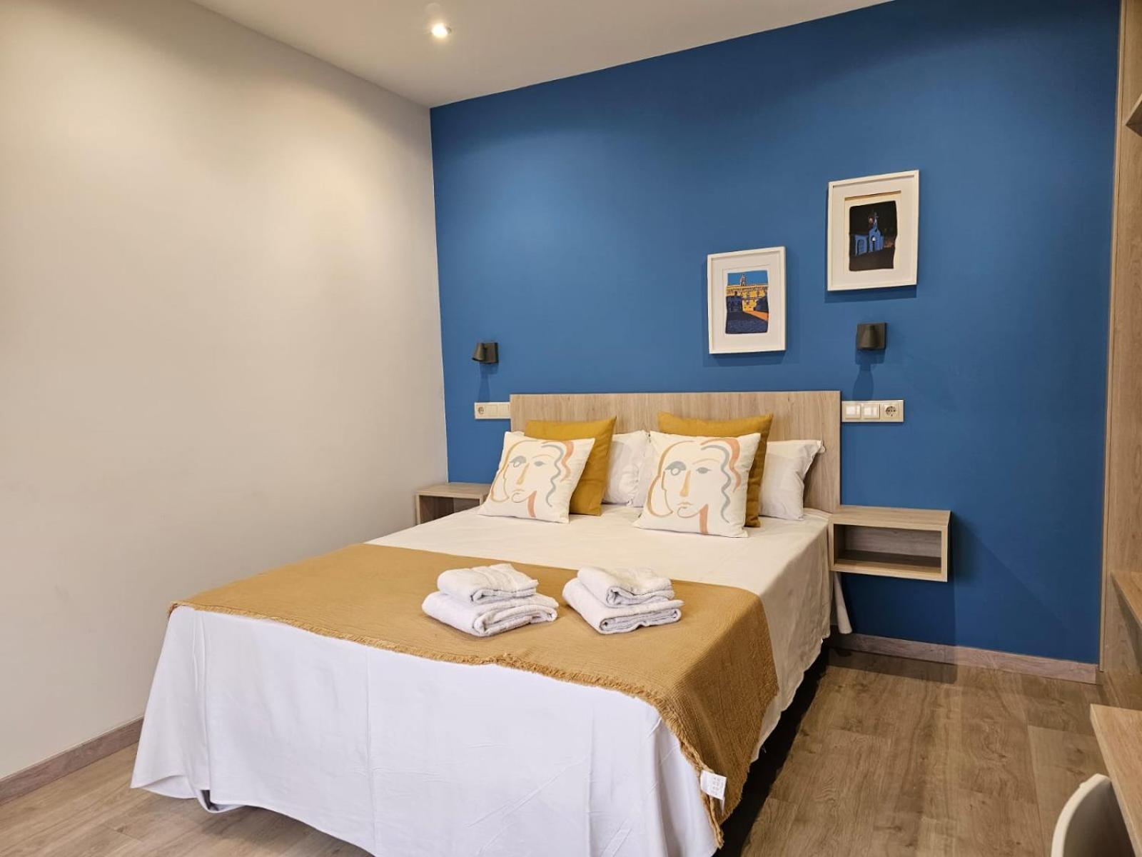 Inicia Avio Apartamentos 圣地亚哥－德孔波斯特拉 外观 照片